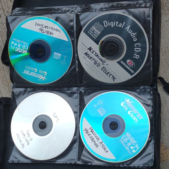 CD case full - Picture 14 of 16